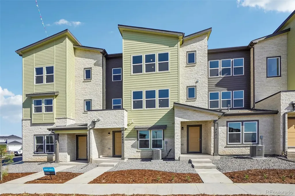 5423 N Eaton Park Way Aurora CO 80019