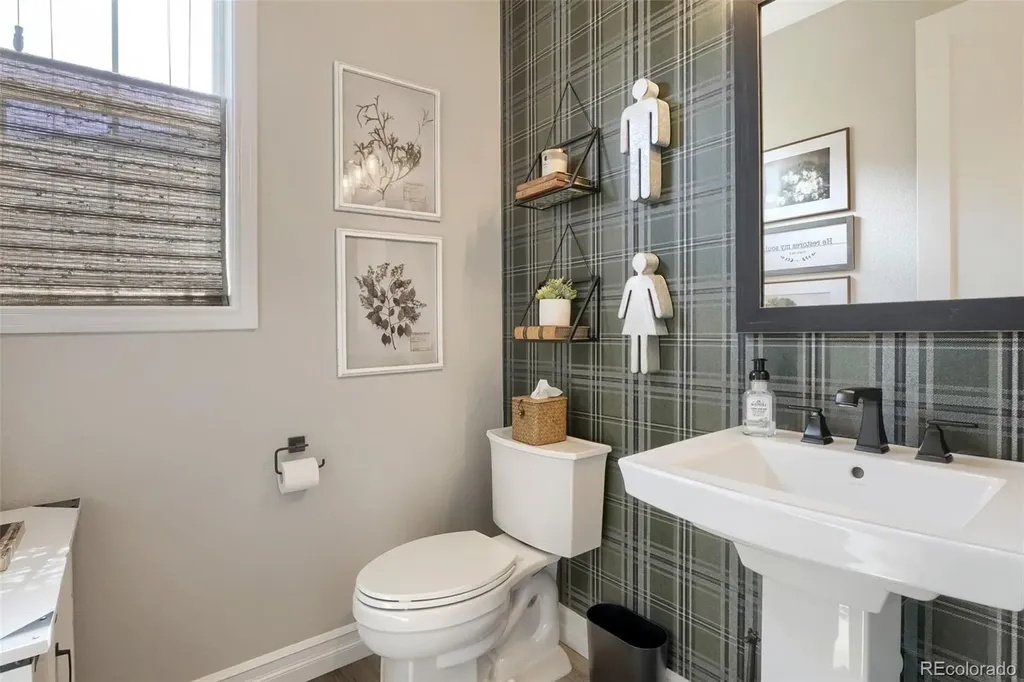 23840 E Tansy Drive Aurora CO 80016
