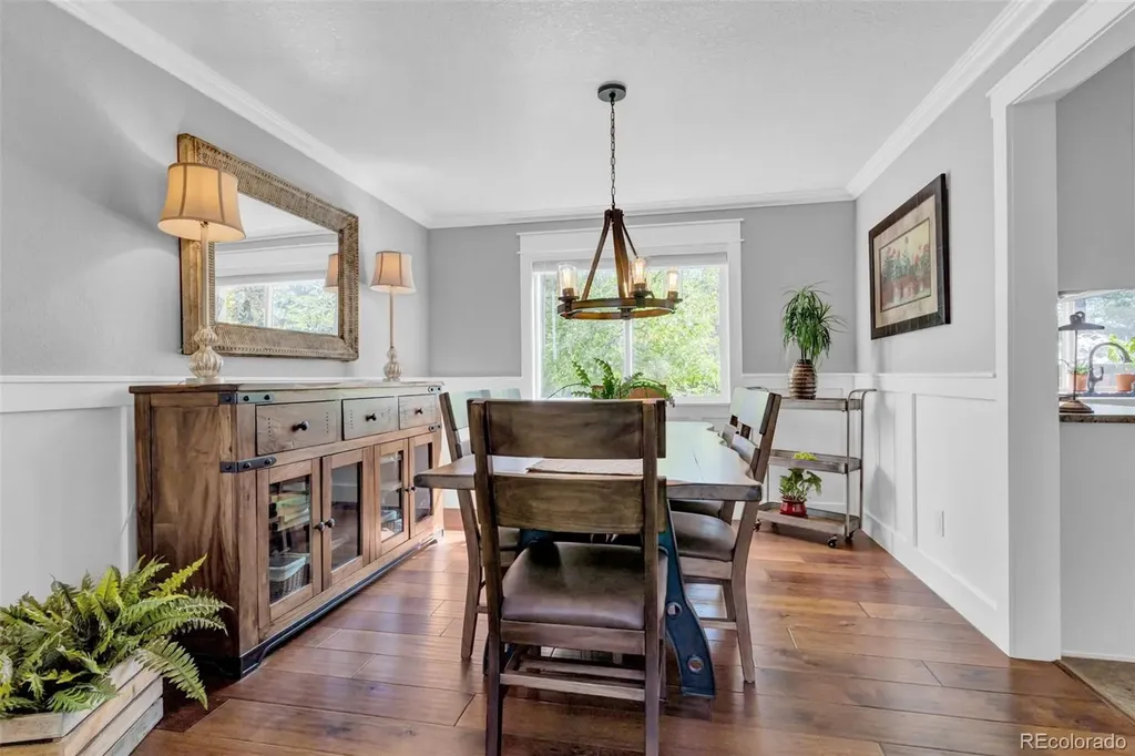 629 Bellingham Place Longmont CO 80504
