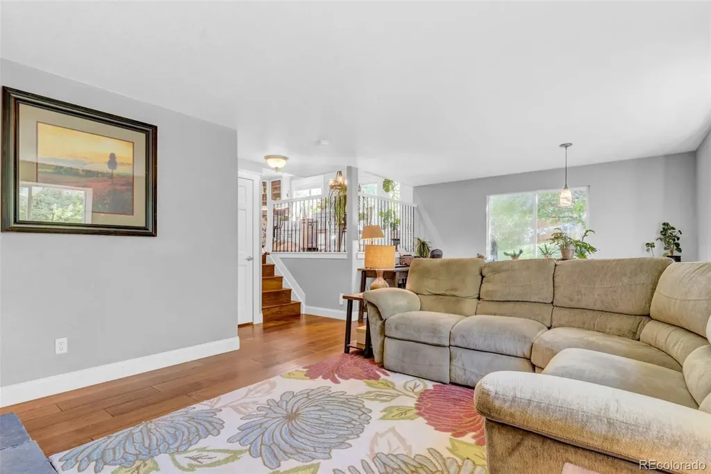 629 Bellingham Place Longmont CO 80504