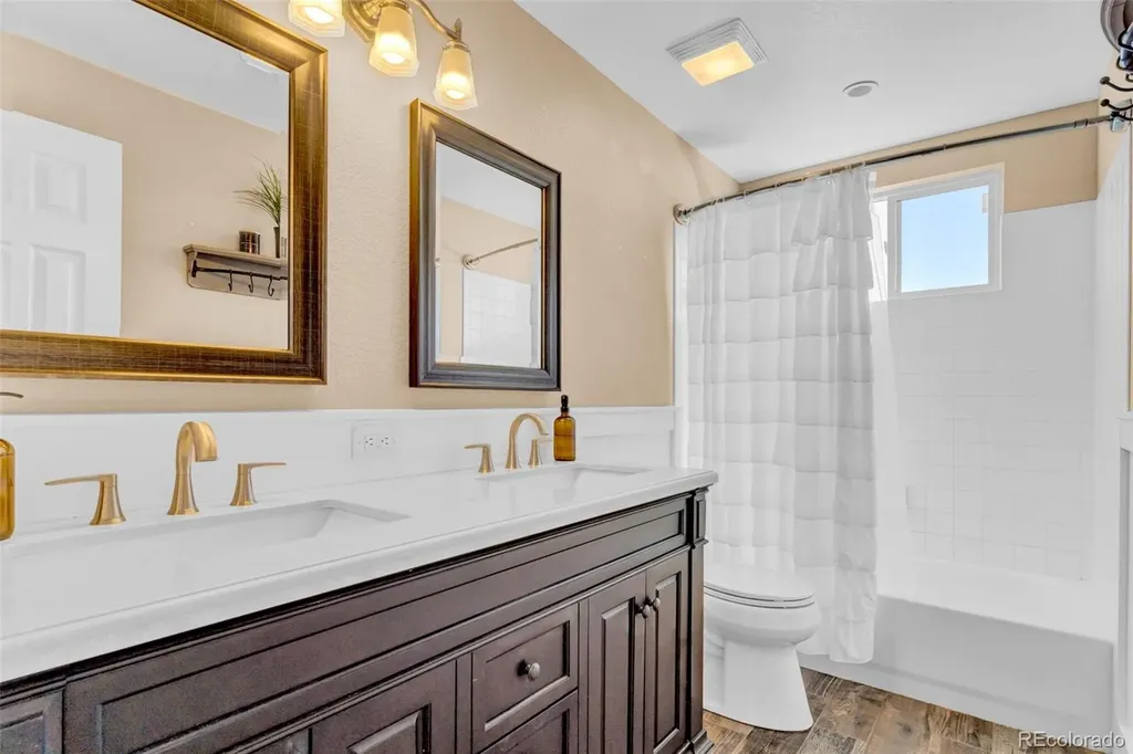 629 Bellingham Place Longmont CO 80504