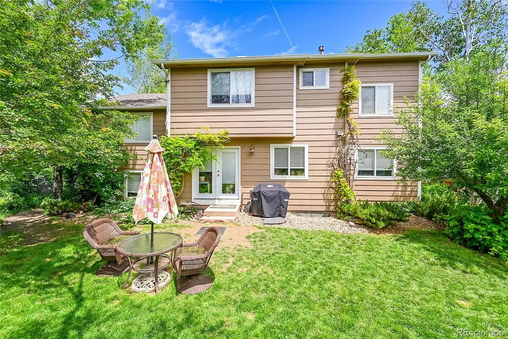 629 Bellingham Place Longmont CO 80504