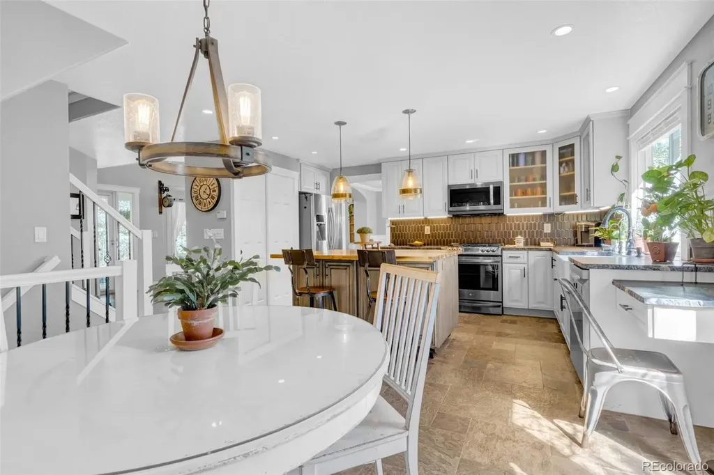 629 Bellingham Place Longmont CO 80504