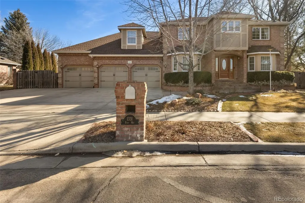 1331 Ruby Way Longmont CO 80504