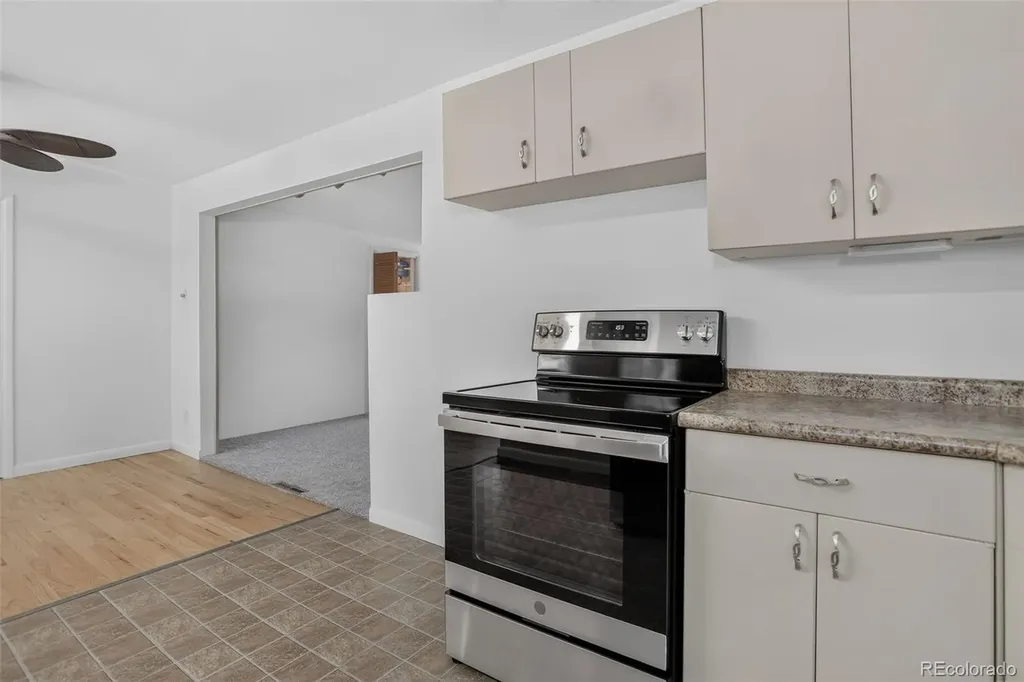 6066 Dover Street Arvada CO 80004