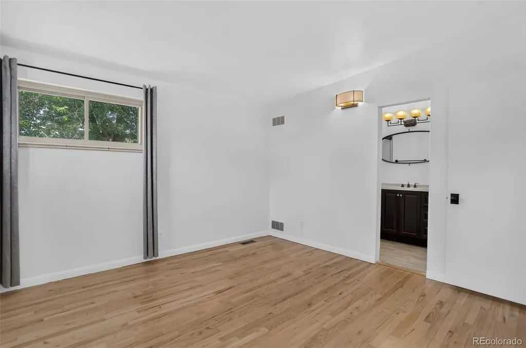 6066 Dover Street Arvada CO 80004