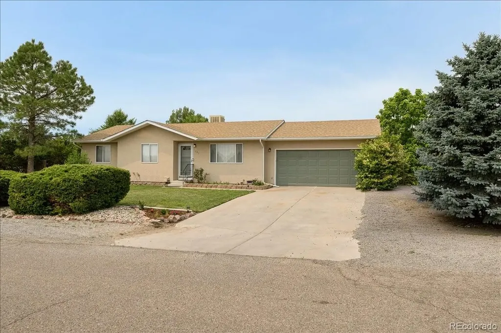 267 S Dacona Drive Pueblo CO 81007