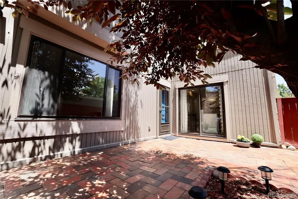 1253 S Yosemite Way Denver CO 80247