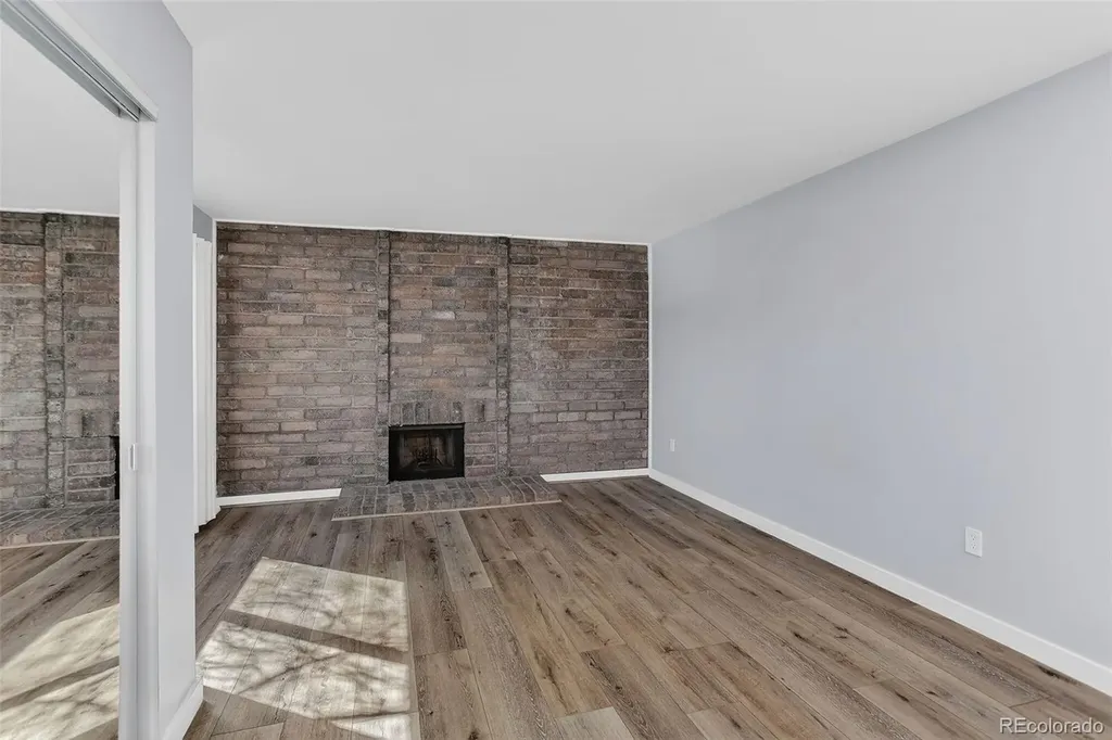1253 S Yosemite Way Denver CO 80247
