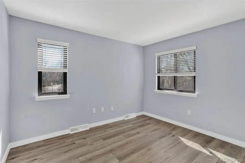 1253 S Yosemite Way Denver CO 80247