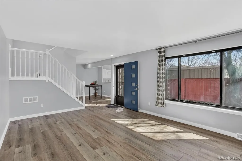 1253 S Yosemite Way Denver CO 80247