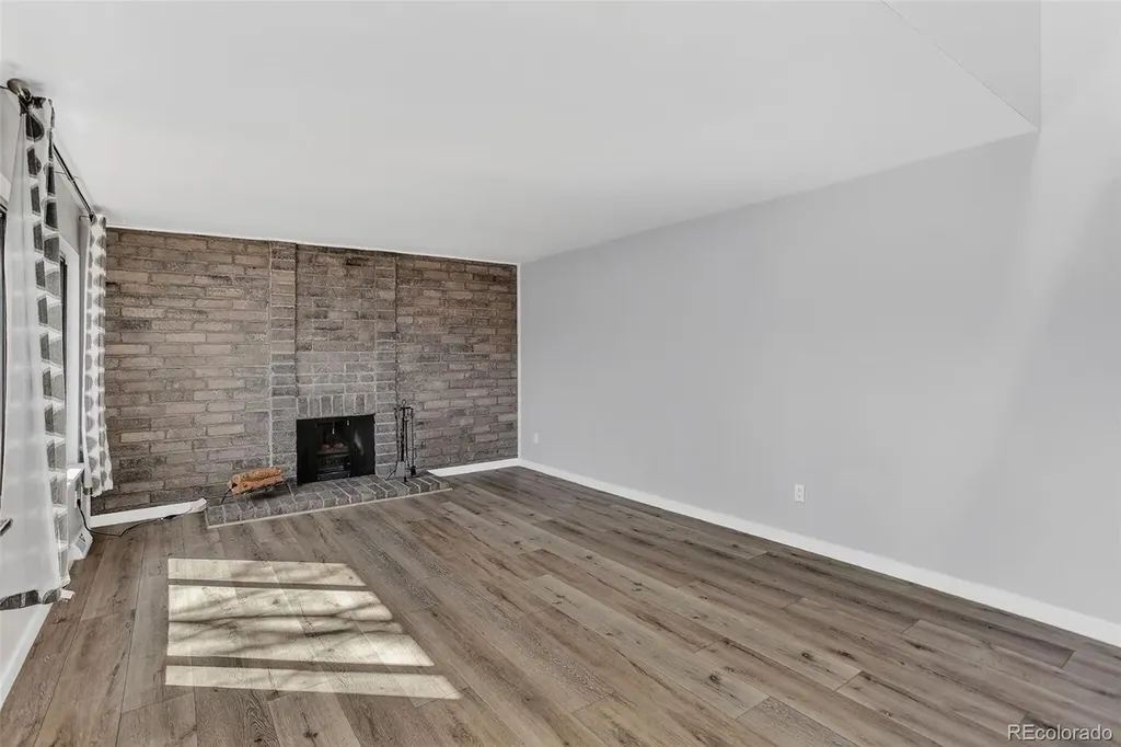 1253 S Yosemite Way Denver CO 80247