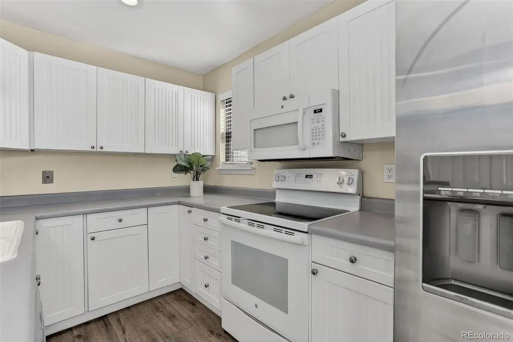 1253 S Yosemite Way Denver CO 80247