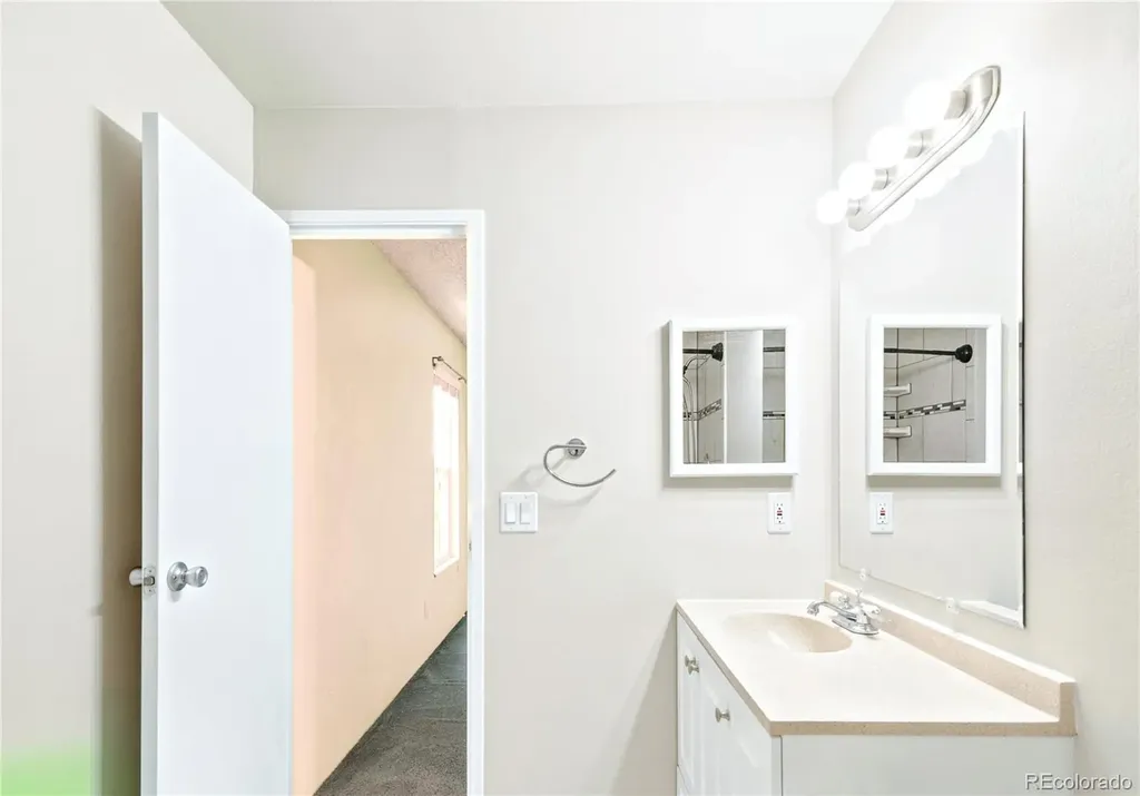 380 Zang Street Lakewood CO 80228