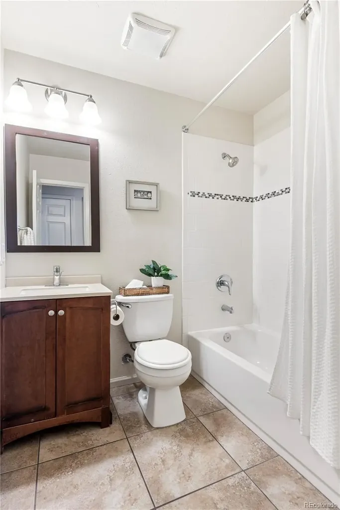 900 S Pratt Parkway Longmont CO 80501