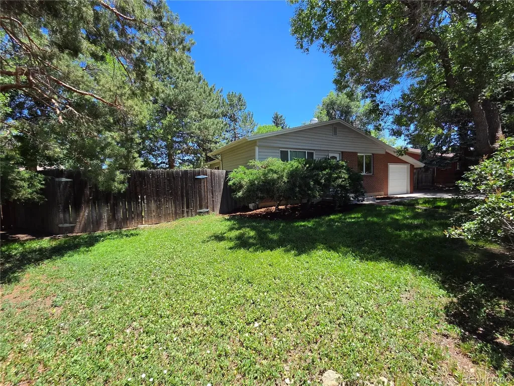 900 S Pratt Parkway Longmont CO 80501