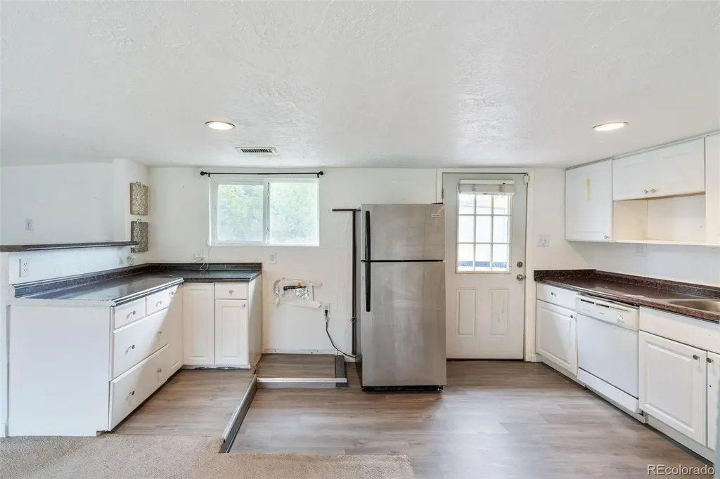 166 Newton Street Denver CO 80219