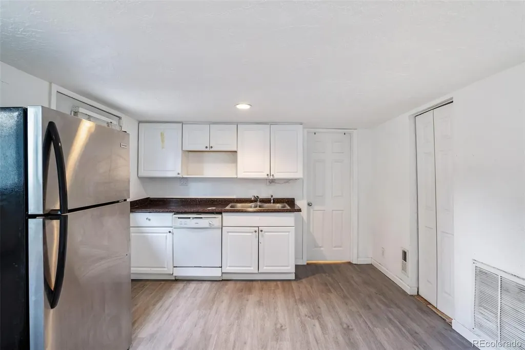 166 Newton Street Denver CO 80219