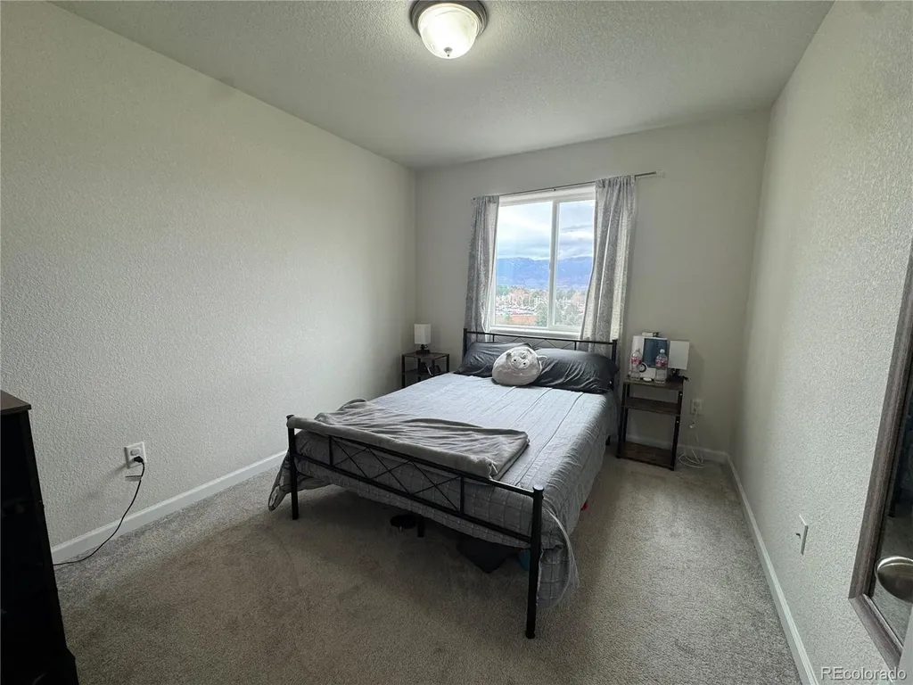 894 Petra Heights Colorado Springs CO 80916
