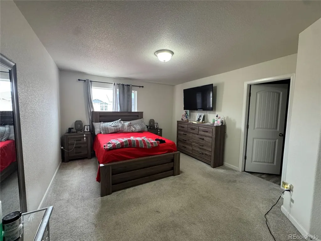 894 Petra Heights Colorado Springs CO 80916
