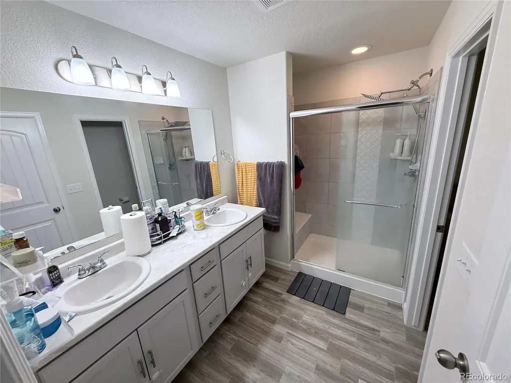 894 Petra Heights Colorado Springs CO 80916