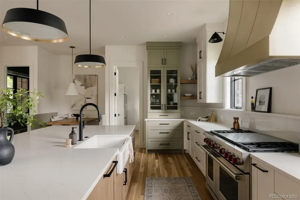 295 Kearney Denver CO 80220