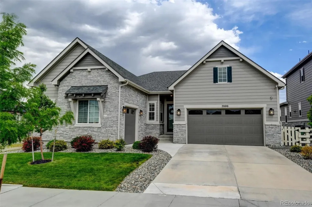 7000 S White Crow Way Aurora CO 80016