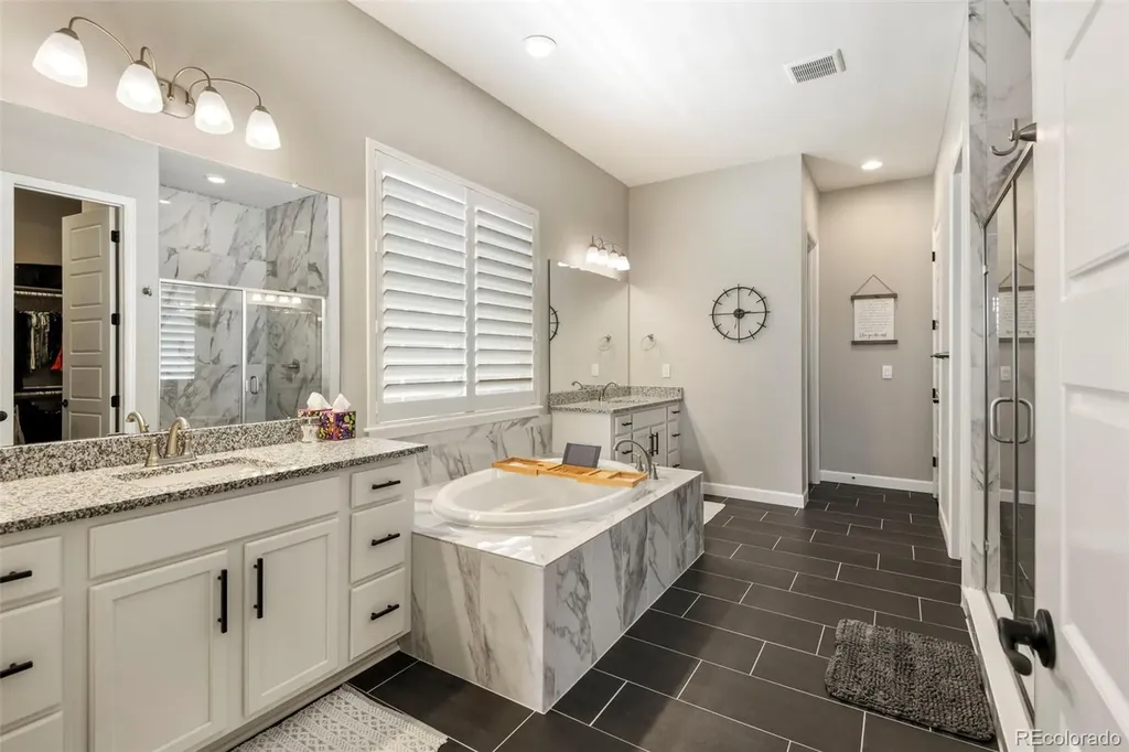 7000 S White Crow Way Aurora CO 80016