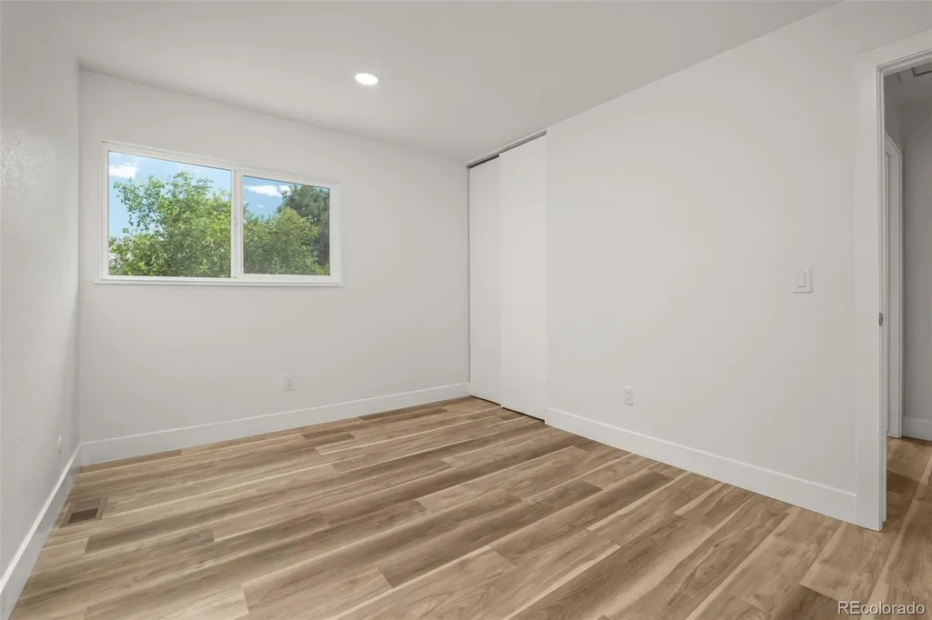 1742 Biscay Street Aurora CO 80011