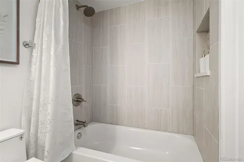 1742 Biscay Street Aurora CO 80011