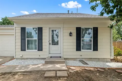1742 Biscay Street Aurora CO 80011