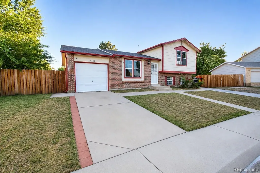 4581 Fraser Way Denver CO 80239
