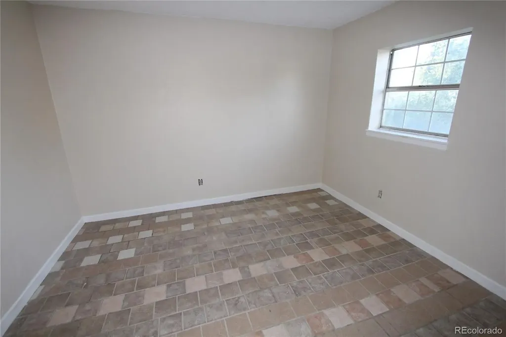 4581 Fraser Way Denver CO 80239