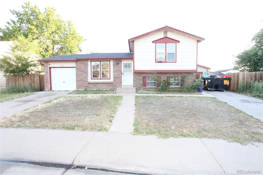 4581 Fraser Way Denver CO 80239