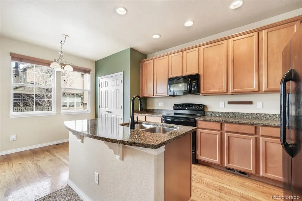3329 Gladstone Creek Point Colorado Springs CO 80908