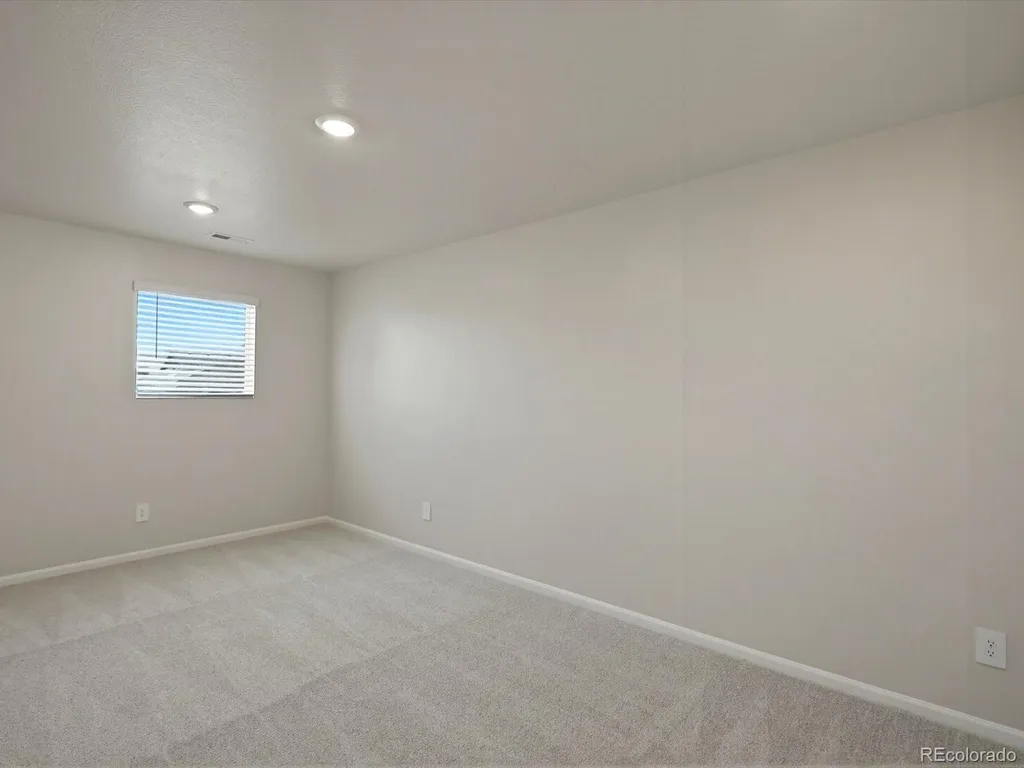 4621 Sunsplash Way Johnstown CO 80534