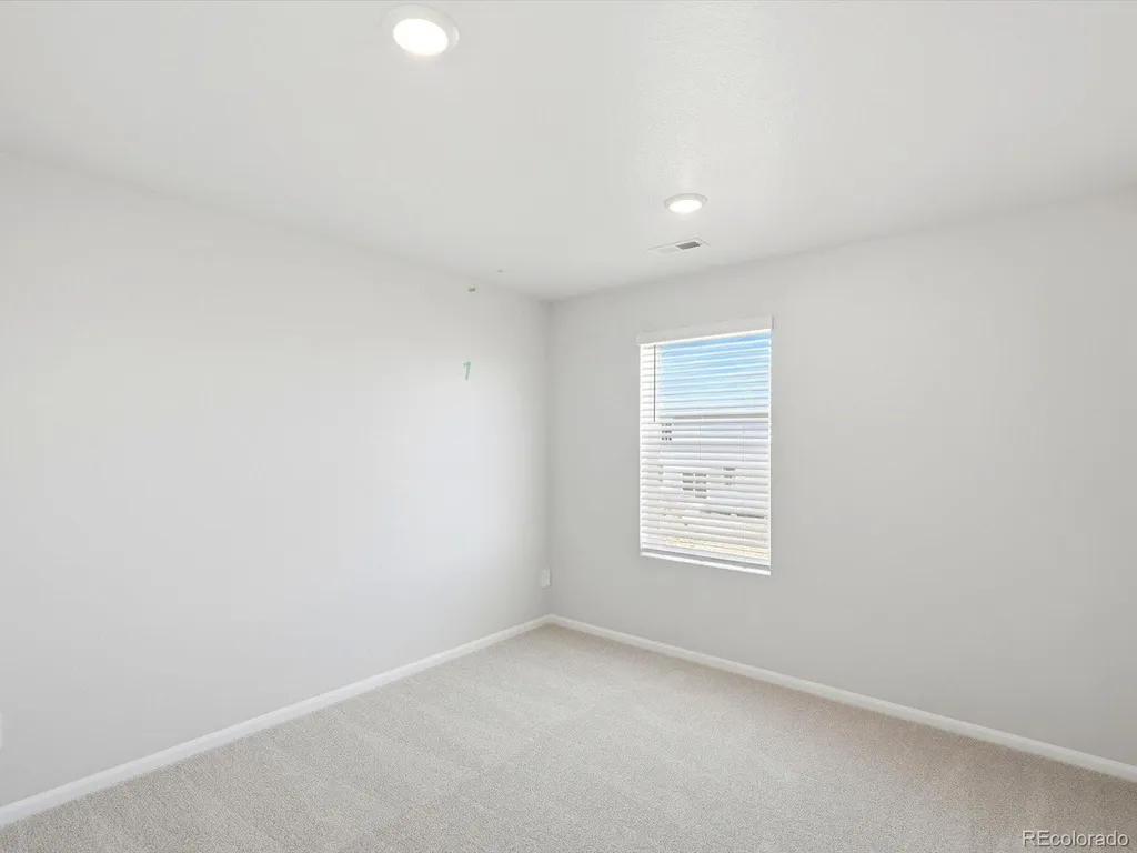 4621 Sunsplash Way Johnstown CO 80534