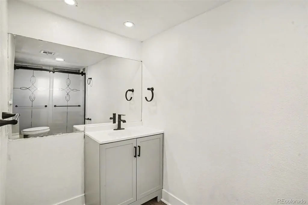 18 Julian Street Denver CO 80219