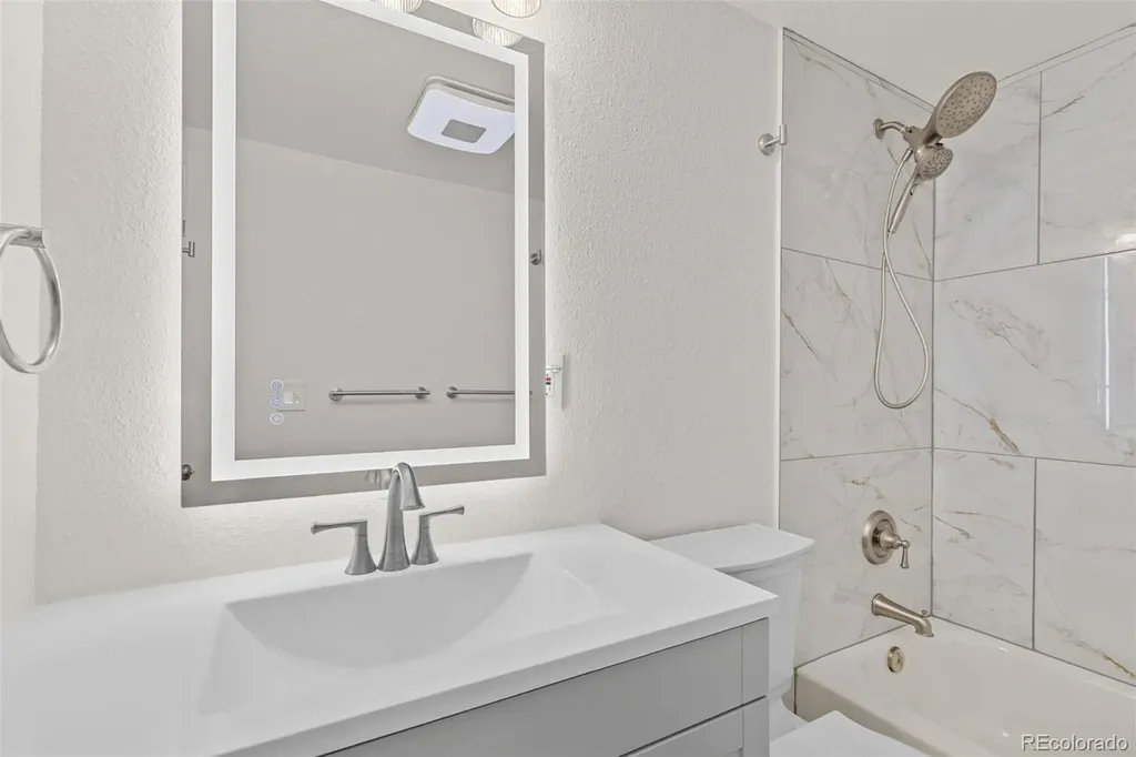 6504 W 14th Avenue Lakewood CO 80214