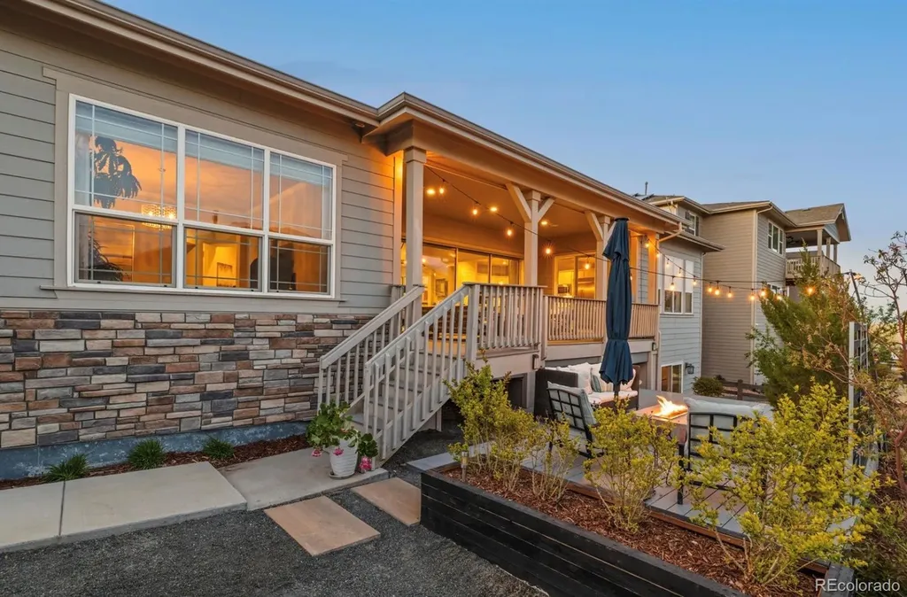 27681 E Lakeview Drive Aurora CO 80016