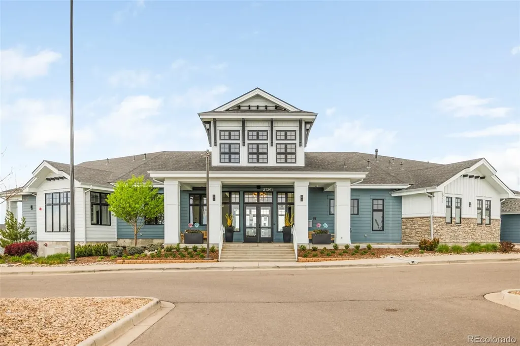 27681 E Lakeview Drive Aurora CO 80016