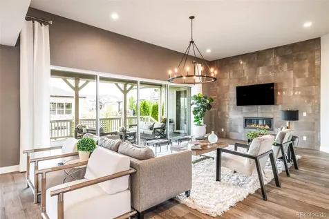 27681 E Lakeview Drive Aurora CO 80016