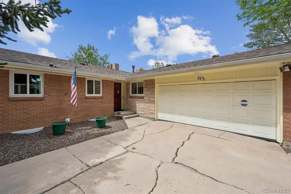 273 Lima Street Aurora CO 80010