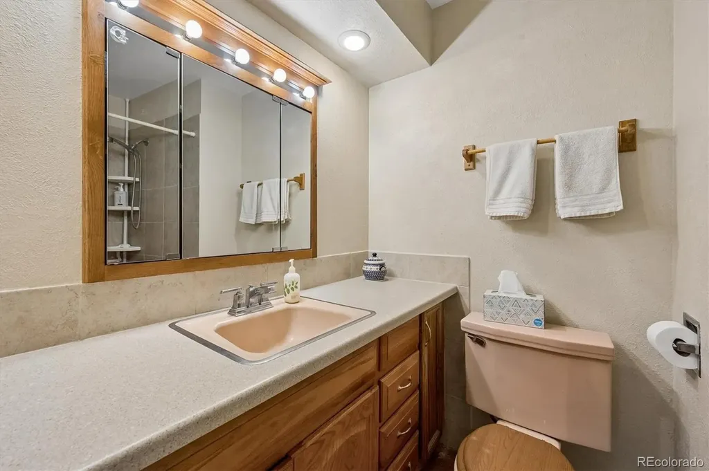 273 Lima Street Aurora CO 80010