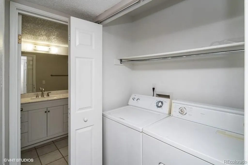 3275 S Ammons Street Lakewood CO 80227