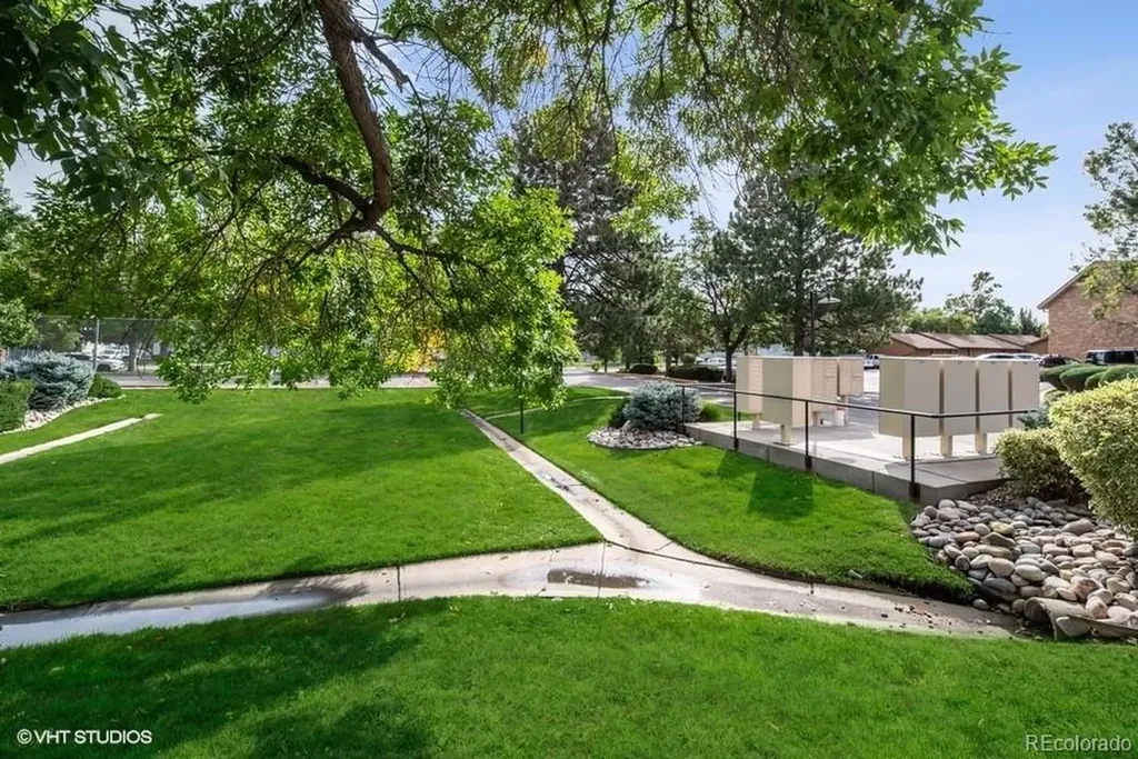3275 S Ammons Street Lakewood CO 80227