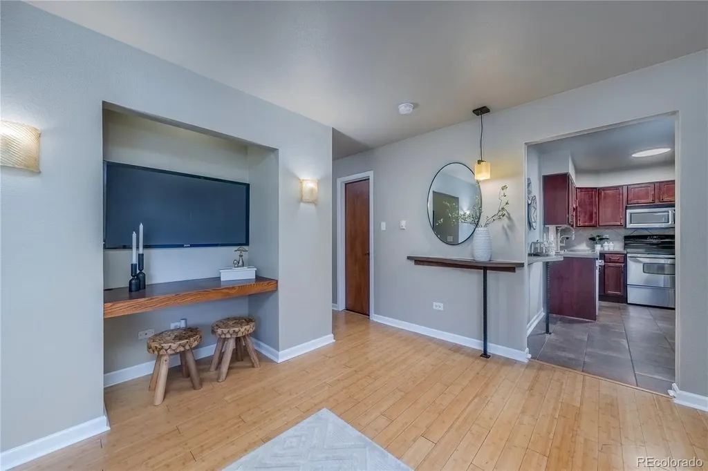 20 S Logan Street Denver CO 80209