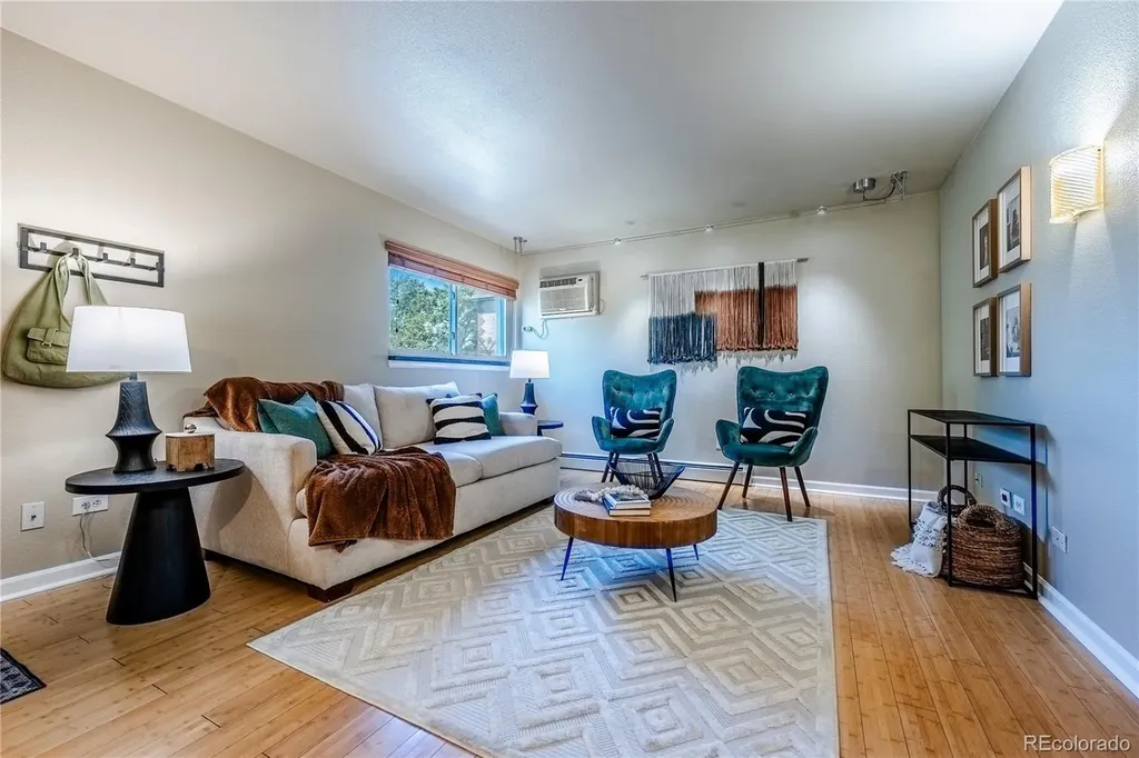 20 S Logan Street Denver CO 80209