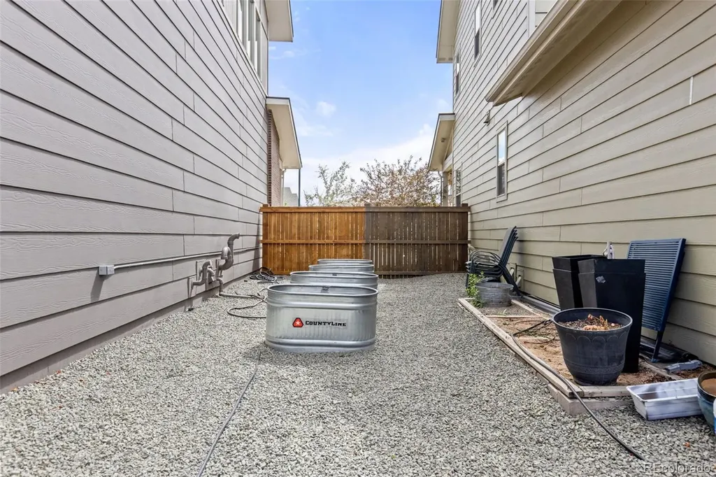 9103 E 61st Place Denver CO 80238