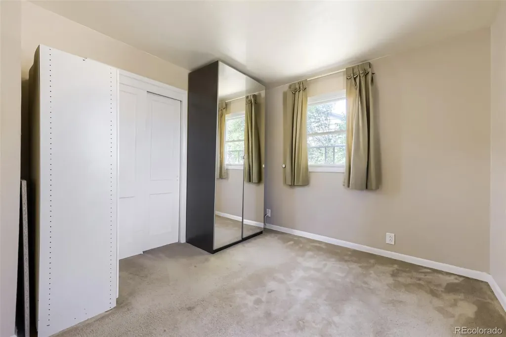 715 Kingston Street Aurora CO 80010